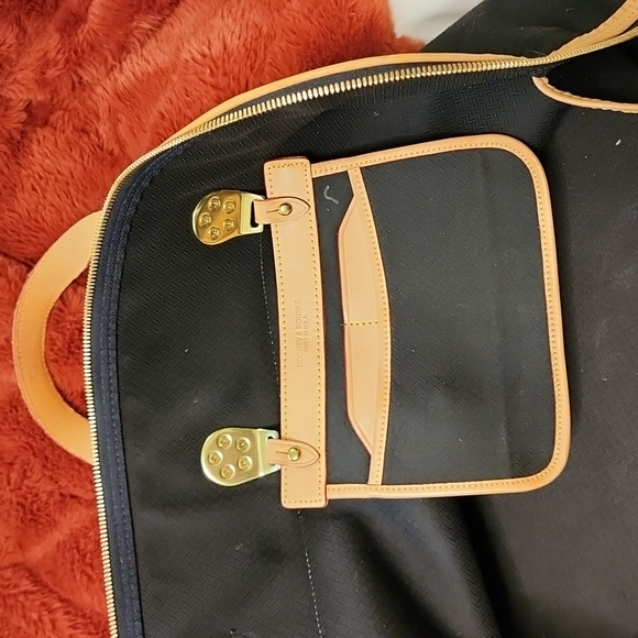 Dooney & Bourke Weekender Bag - Picture 5 of 6